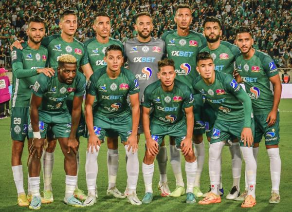 الرجاء يعمق جراح اتحاد طنجة بثلاثية