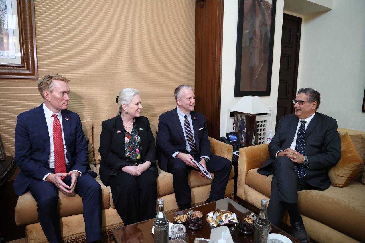 رئيس الحكومة ووفد من الكونغرس الأمريكي يؤكدان بالرباط على العلاقات الاستثنائية بين المغرب والولايات المتحدة