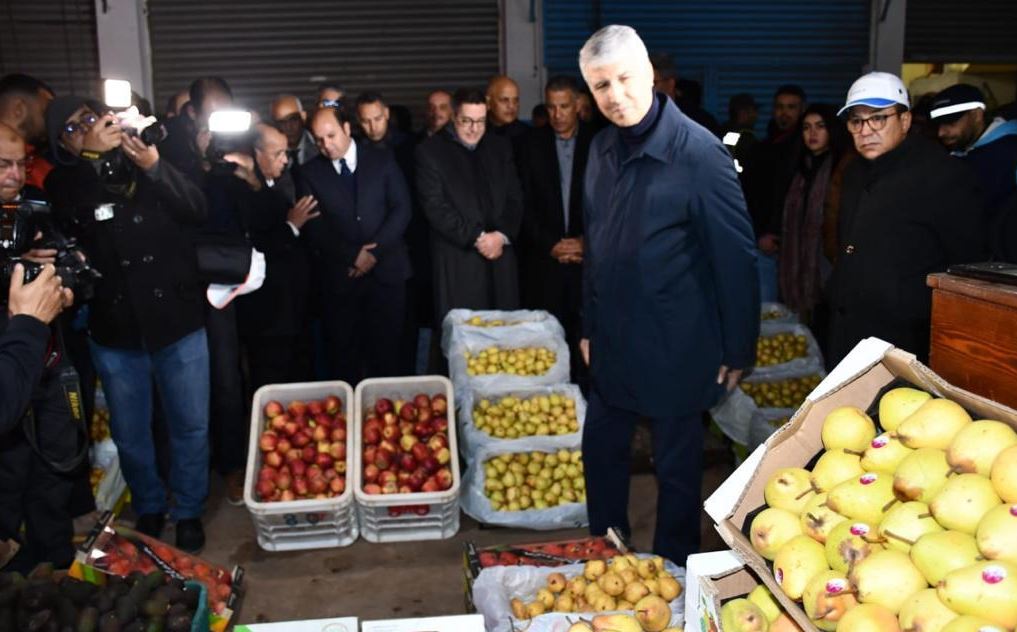 وزير الفلاحة والمسؤولين الترابيين بأسواق إنزكان لتفقد الأسعار وتتبع التموين