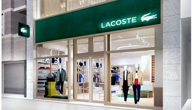 خطوة استفزازية فرنسية اتجاه المغاربة وهذه المرة من شركة “لاكوست الفرنسية”