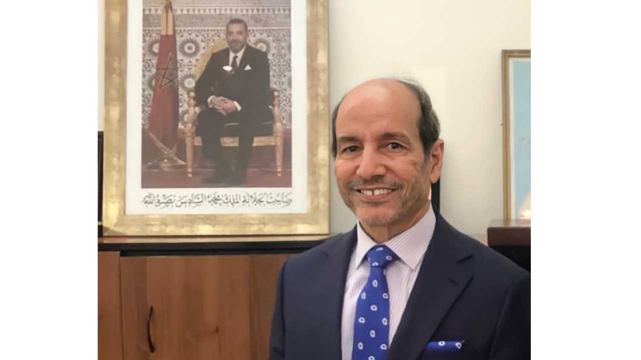 سفير المغرب بالسودان..الجالية المغربية بمدينة بورت سودان “في أمن وأمان” في انتظار تأمين عودتهم إلى المغرب