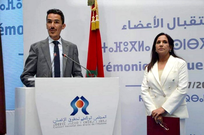 المجلس الوطني لحقوق الإنسان ينبه إلى مخاطر الأخبار الزائفة بمبرر حرية التعبير