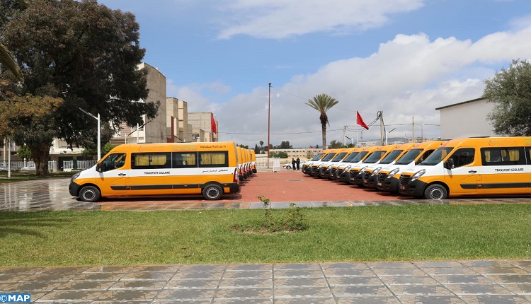 تازة: تسليم 27 حافلة للنقل المدرسي بمناسبة تخليد الذكرى ال18 لإطلاق المبادرة الوطنية للتنمية البشرية