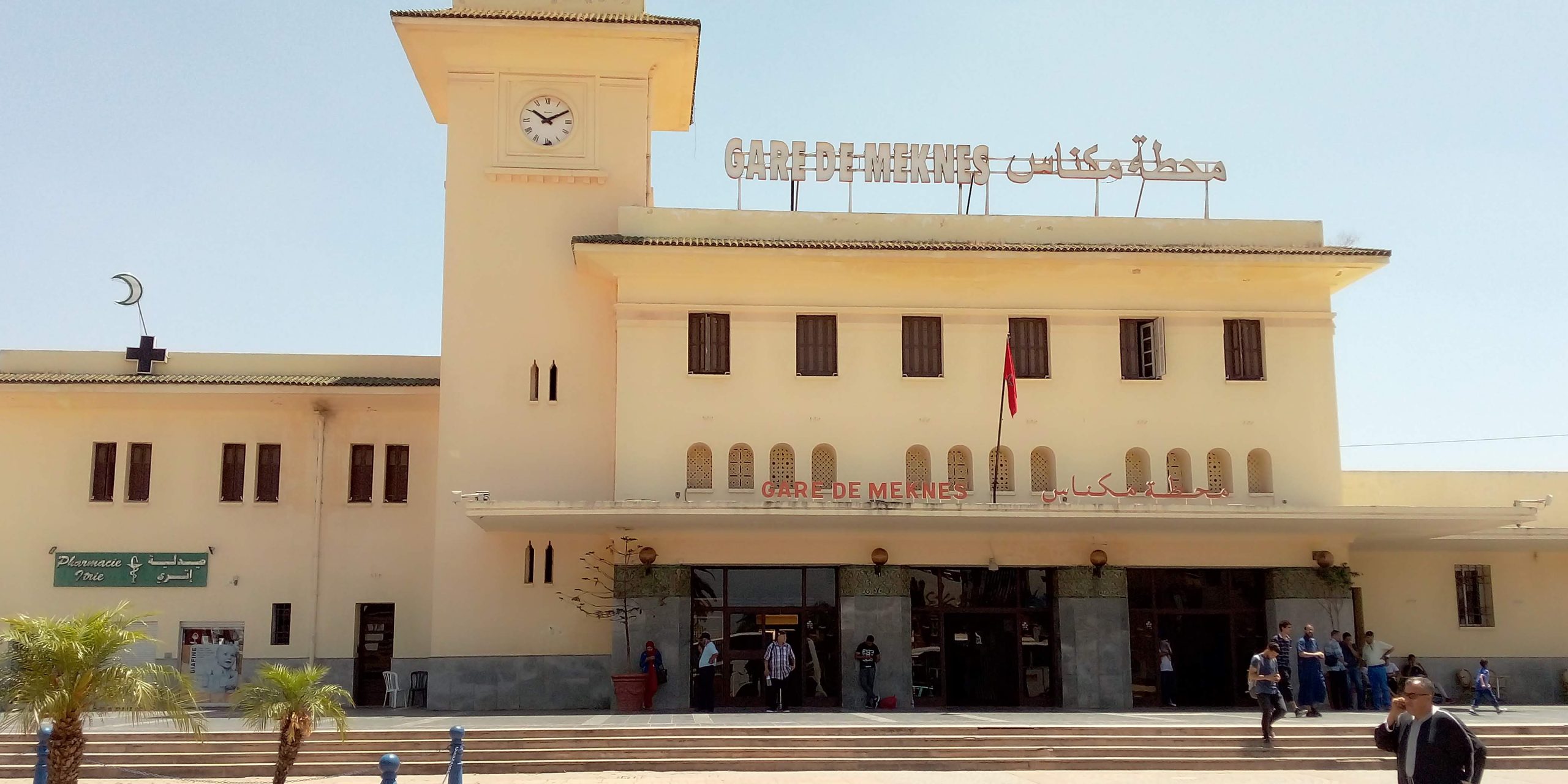 أرباب النقل الطرقي بجهة فاس مكناس يستنكرون لطريقة التي ثم بها تفويت صفقة نقل اطفال المخيمات الصيفية على الصعيد الوطني