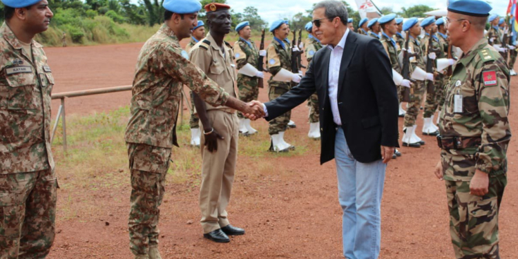 عمر هلال يزور التجريدة المغربية العاملة ضمن الـ”مينوسكا”.