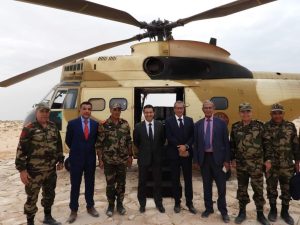 زيارة وفد عسكري وأمني رفيع للكويرة أقصى نقطة حدودية للمملكة من أجل ضبط الحدود ومكافحة الهجرة السرية.