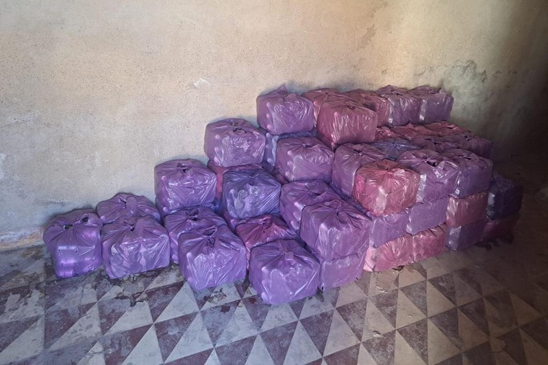 درك الناظور يحجز أجزاء سيارات وخمور وسيوف تستخدم في أنشطة إجرامية.