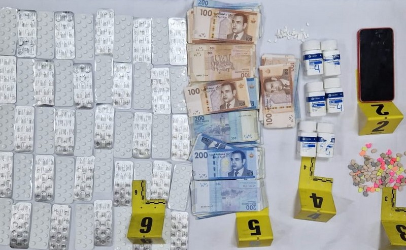 بني أنصار.. توقيف شخصين تورطا في حيازة وترويج المخدرات والمؤثرات العقلية