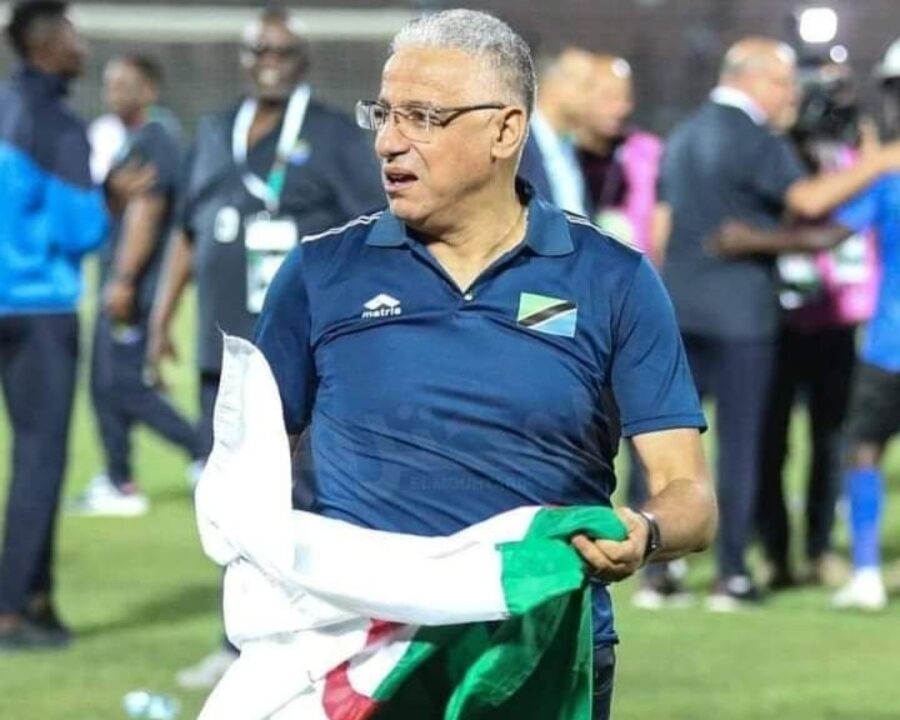 تصريحات غير مسؤولة ضد المغرب تتسبب في توقيف المدرب الجزائري عميروش 8 مباريات