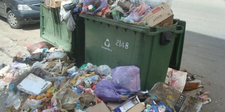 العثور على رضيعين متوفين حديثي الولادة داخل حاوية الأزبال بمكناس.