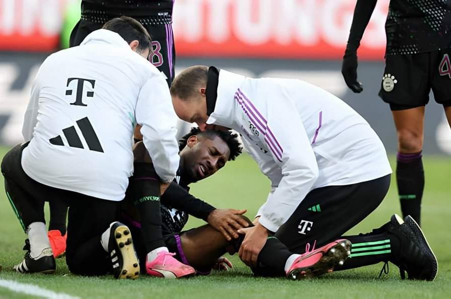 بايرن ميونخ يعلن إصابة كينغسلي كومان بتمزق في أربطة الركبة