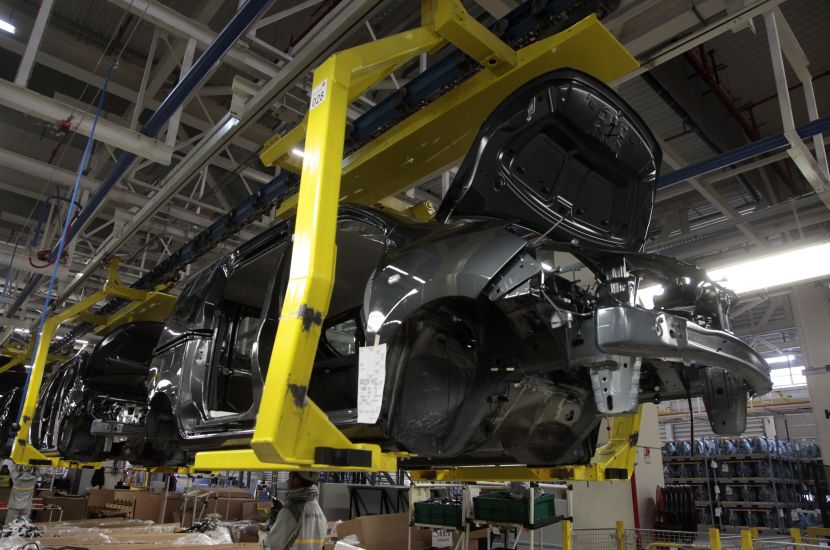 القطاع الصناعي بالمغرب.. التوقيع على اتفاقية للنهوض بالاستثمارات الأجنبية