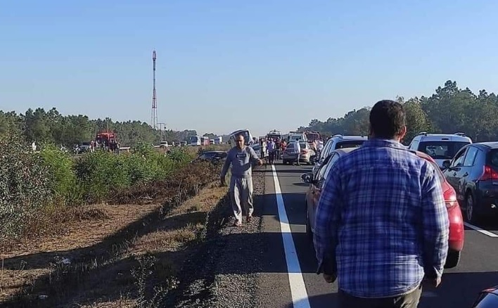 حادث سير مروع يسفر عن إصابة 40 شخص بجروح متفاوتة الخطورة بالقنيطرة.