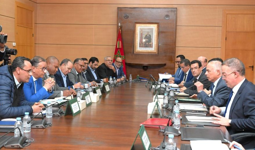 قطاع التعليم.. النقابات تتسلم النسخ النهائية لمراسيم النظام الأساسي للموظفين