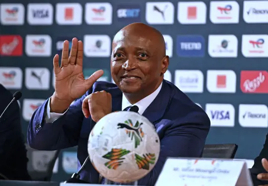 رئيس CAF موتسيبي يزور ساو تومي وبرينسيبي وغينيا الاستوائية وغينيا بيساو والمغرب