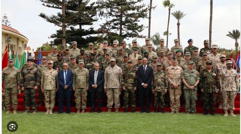 أكادير، توشيح عدد من القيادات العسكرية الأمريكية بأوسمة ملكية على هامش مناورات “الأسد الإفريقي “