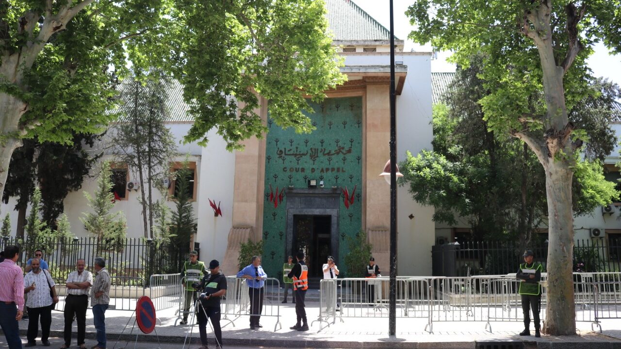 فاس..المحكمة تبرئ المتهمين في ملف الاختلالات في البرنامج الاستعجالي