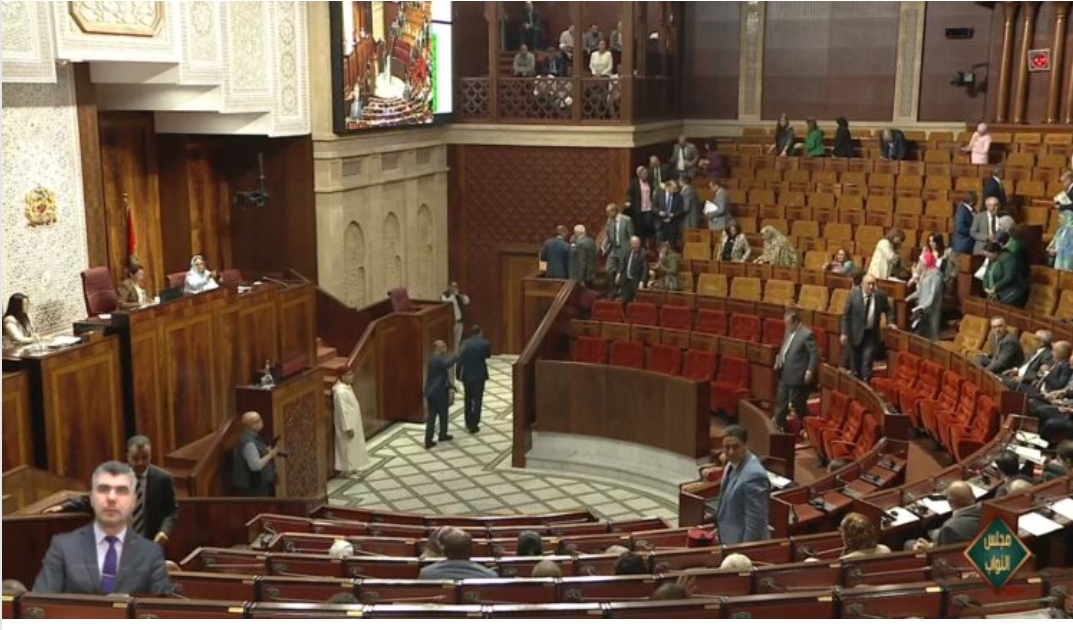 فرق المعارضة تنسحب من جلسة مجلس النواب