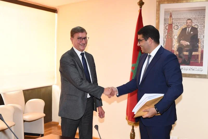 وزير الشباب والثقافة يستقبل اللجنة المؤقتة لتسيير شؤون الصحافة والنشر ويشيد بجهودها الإصلاحية