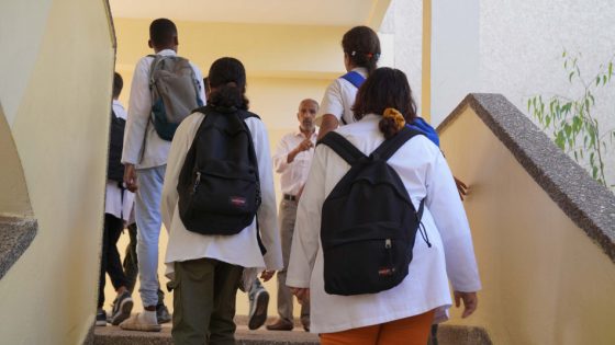 “المدارس الخاصة تثير استياء الأهل بزيادة رسوم التسجيل وسط غياب الرقابة”