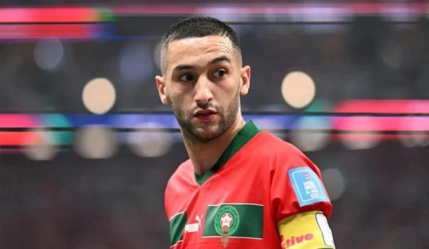 حكيم زياش يثير الجدل بحذف صوره مع المنتخب وتغيب عن معسكر الأسود