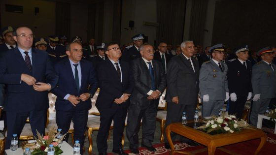 عامل عمالة مكناس يترأس مراسيم الإنصات للخطاب الملكي بمناسبة الذكرى 49 للمسيرة الخضراء المظفرة