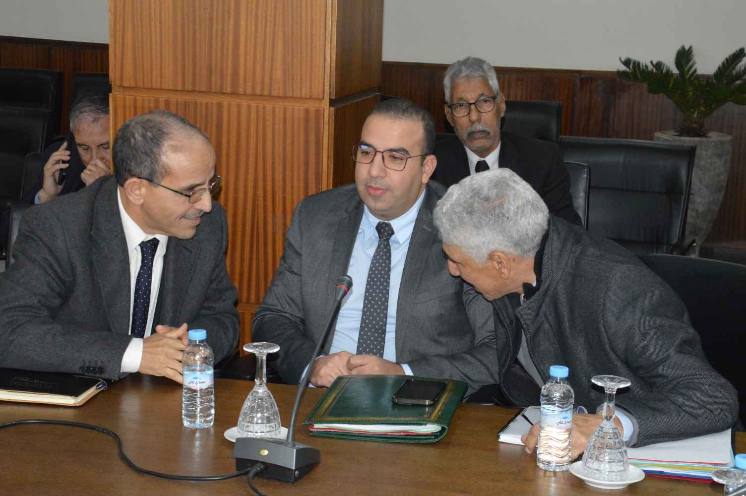 عامل عمالة مكناس يعقد اجتماعًا لتتبع تموين الأسواق والأسعار ويشدد على الاستجابة لشكايات المواطنين خلال الشهر الفضيل 16 img 1739479578829