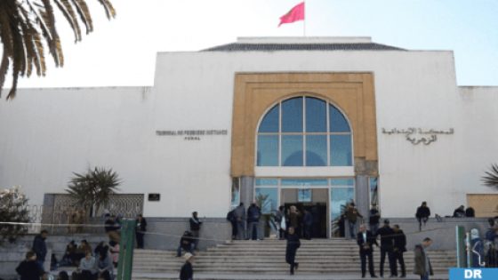 متابعة أربعة أشخاص في حالة اعتقال، وإحالة فتاة قاصر على قاضي الأحداث للاشتباه في تورطهم في جرائم يعاقب عليها القانون (وكيل الملك)