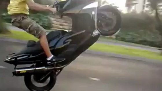 الداخلية تشن حرباً على “السياقة الاستعراضية”: أزيد من 21 ألف مركبة محجوزة وآلاف السائقين أمام القضاء