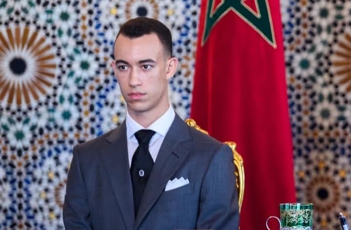 ولي العهد مولاي الحسن ينال شهادة الماجستير في العلاقات الدولية من جامعة محمد السادس