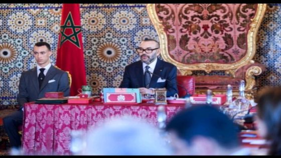 مجلس وزاري مرتقب غدًا برئاسة الملك محمد السادس قد يُؤجل جلسة مساءلة أخنوش حول إصلاح التعليم