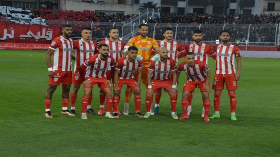 جدل تحكيمي يُقصي النادي المكناسي أمام الرجاء في ربع نهائي كأس التميز