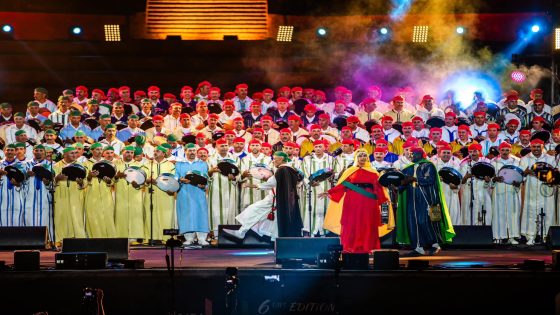 ٱخر اللمسات استعدادًا لانطلاق مهرجان إفران الدولي في نسخته السابعة