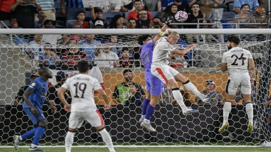 الهلال السعودي يصنع المجد في الأراضي الأميركية ويطيح بعملاق أوروبي بفضل تألق بونو