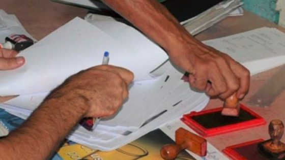 النيابة العامة بتنغير تأمر بالتحقيق في شبكة تزوير وثائق رسمية وتودع ثلاثة متهمين السجن