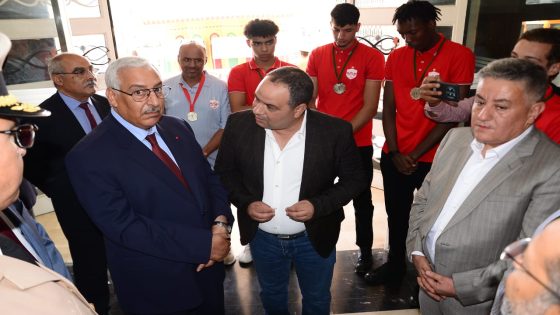 الصبار يعلنها من مكناس: لا مكان للمترددين ولا لعرقلة التنمية