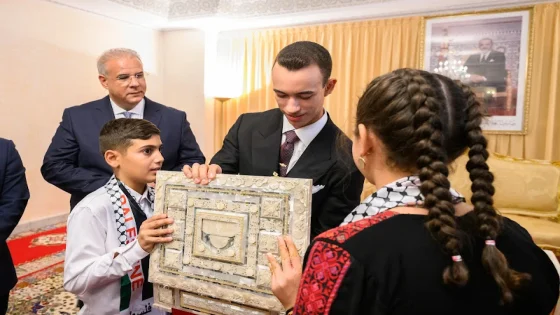 صاحب السمو الملكي ولي العهد الأمير مولاي الحسن يستقبل الأطفال المقدسيين المشاركين في الدورة الـ 16 للمخيم الصيفي لوكالة بيت مال القدس الشريف