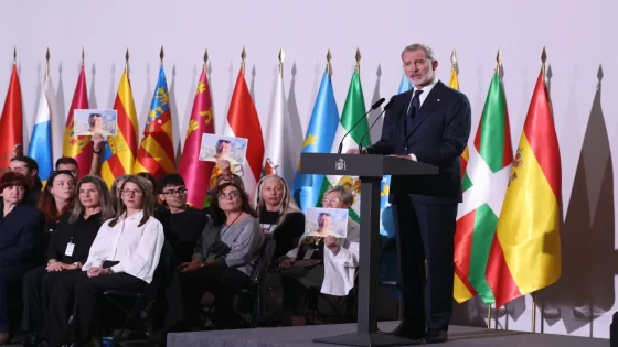 المغرب يشارك في جنازة رسمية بإسبانيا تكريماً لضحايا الفيضانات المميتة التي أودت بحياة أزيد من 230 شخصاً