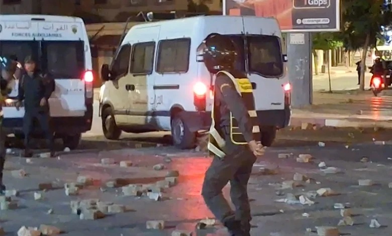 عشر سنوات سجناً لشاب بأكادير تورط في التخريب وإضرام النار والاعتداء على القوات العمومية