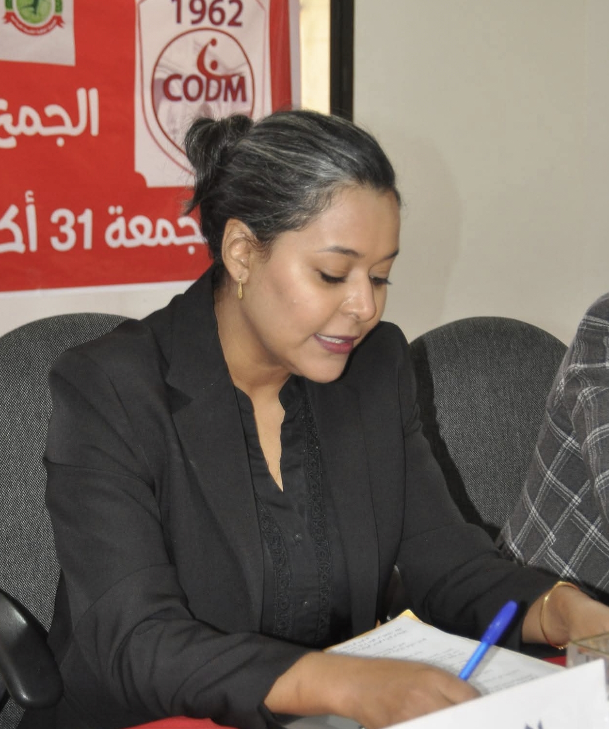 حفصة المومني أول امرأة تتولى رئاسة النادي المكناسي لكرة اليد.. تشكيل المكتب الجديد بالإجماع