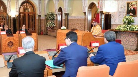 من المرتقب أن يترأس الملك محمد السادس اليوم مجلساً وزارياً لبحث مشروع قانون المالية 2026 وتعيينات في مناصب عليا