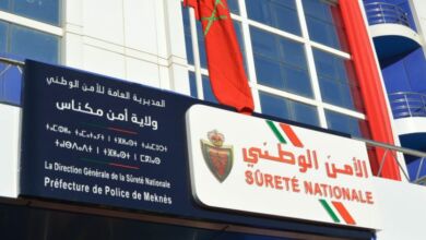 مكناس: توقيف شاب بعد تحريضه على العنف ضد عناصر الأمن عبر تسجيلات صوتية