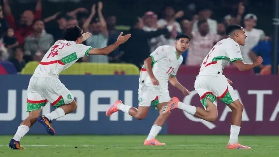 أشبال المغرب يصنعون الإنجاز في المونديال… بلعروش يتألق ووزّان يعيد الأمل وتأهل مستحق لدور الـ16