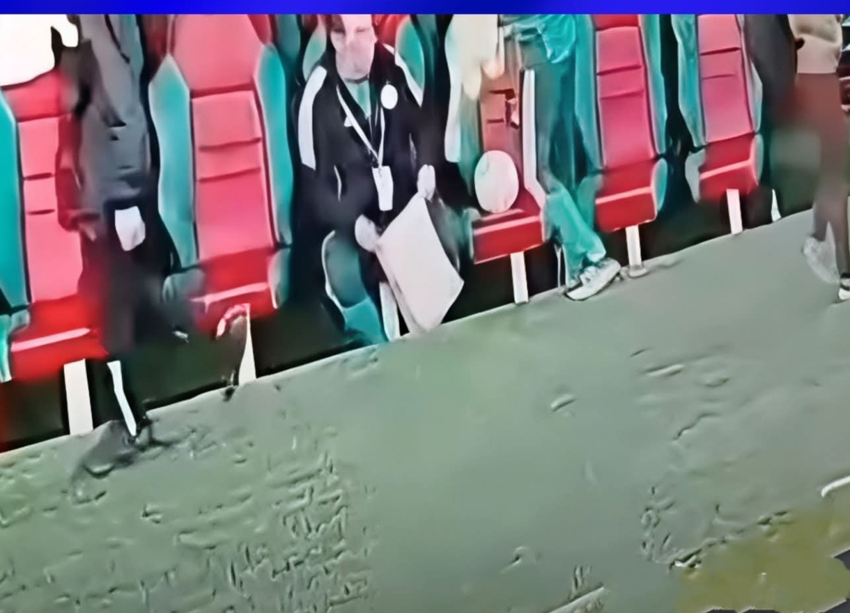 فضيحة مدوية اكتشاف اختفاء كرتين خلال مباراة الجزائر وغينيا الاستوائية بالرباط يُثير جدلًا تنظيميًا