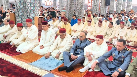 عبد الغني الصبار يؤدي صلاة عيد الفطر بمكناس وسط أعداد كبيرة من المصلين وأجواء روحانية مهيبة