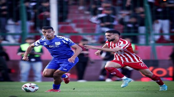 الدفاع الحسني الجديدي يخطف فوزاً قاتلاً من قلب مكناس ويشعل صراع المراكز