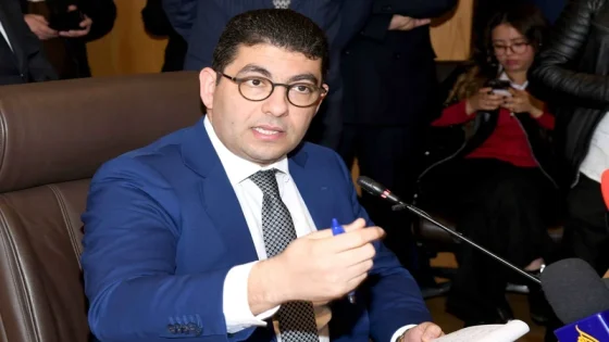 الوزير بنسعيد يمرر قانون مجلس الصحافة داخل لجنة التعليم والتواصل وسط انقسام نيابي حاد