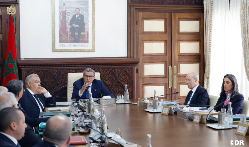 مجلس الحكومة يصادق على مرسوم يهم الملحقين العسكريين ويستعرض خطة التنمية الترابية المندمجة.