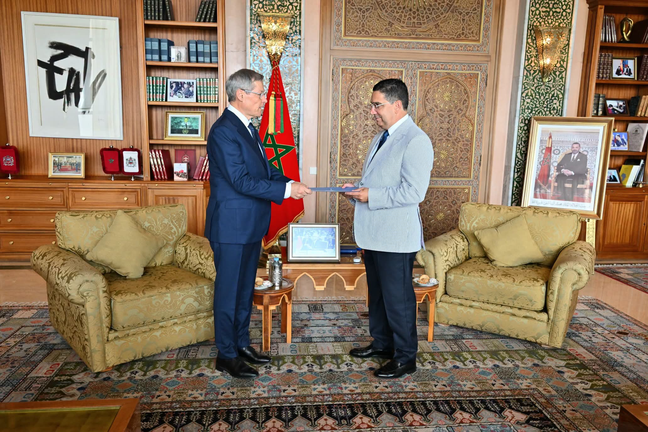 السيد بوريطة يستقبل مستشار رئيس جمهورية رومانيا حاملا رسالة إلى جلالة الملك